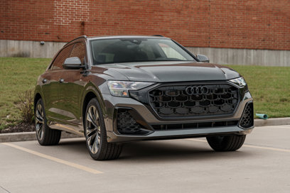 New 2025 Audi Q8 Prestige