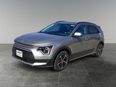 New 2025 Kia Niro LX