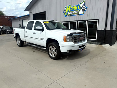 Used 2014 GMC Sierra 2500 Denali w/ Suspension Package, Off-Road