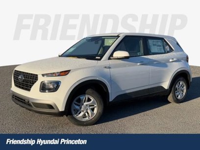New 2025 Hyundai Venue SE
