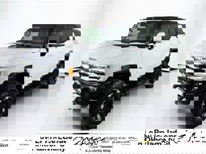 New 2024 GMC Hummer EV 2X w/ Extreme Off-Road Package