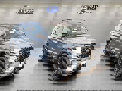 New 2025 Ford Explorer ST-Line w/ Premium Package