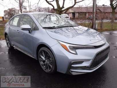 New 2025 Toyota Corolla SE