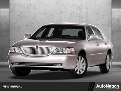 Used 2007 Lincoln Town Car Signature