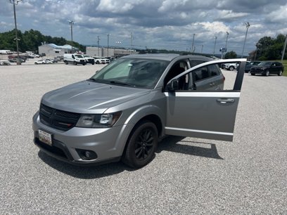 Used 2019 Dodge Journey SE w/ Connectivity Group