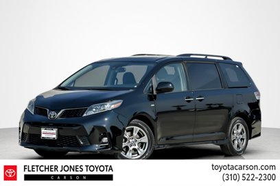 Certified 2019 Toyota Sienna SE