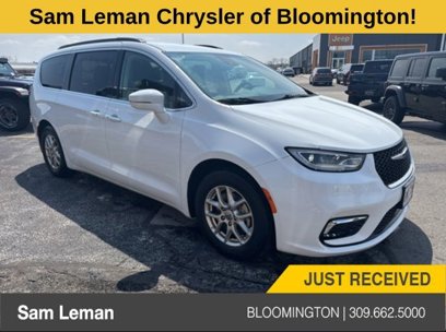Used 2022 Chrysler Pacifica Touring-L