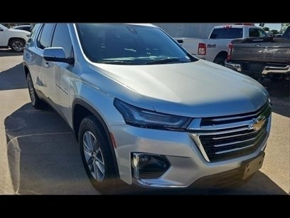 Used 2022 Chevrolet Traverse LT
