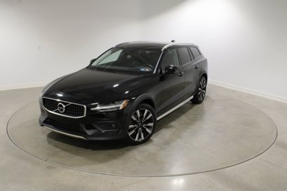 Used 2020 Volvo V60 T5 Cross Country