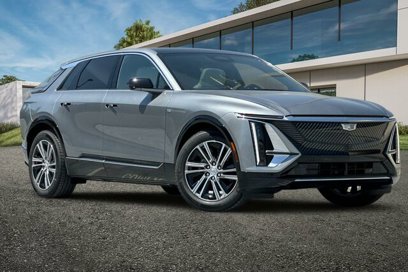 New 2025 Cadillac Lyriq Luxury