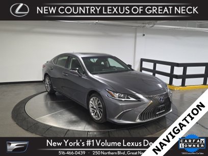 Used 2019 Lexus ES 300h w/ Luxury Package