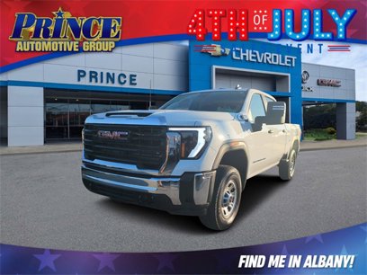 New 2025 GMC Sierra 2500 Pro w/ Convenience Package