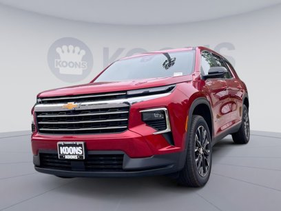 New 2025 Chevrolet Traverse LT w/ Sun and Wheel Package