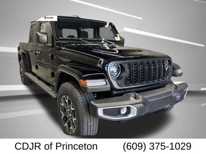 New 2025 Jeep Gladiator Sport w/ Premium Package