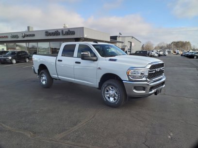 New 2024 RAM 3500 Tradesman w/ Chrome Appearance Group