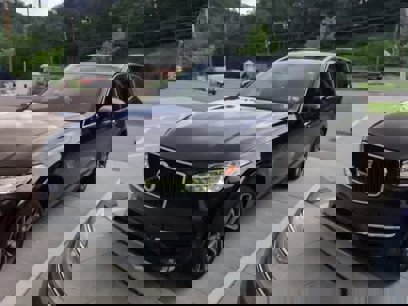Used 2018 Volvo XC90 T5 Momentum w/ Convenience Package