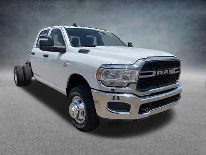 New 2024 RAM 3500 Tradesman w/ Chrome Appearance Group