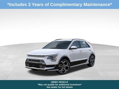 New 2025 Kia Niro SX Touring