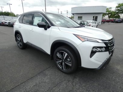 New 2025 Nissan Rogue SL
