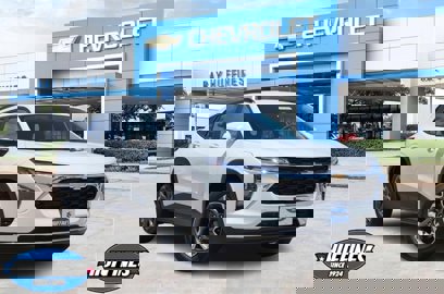 New 2025 Chevrolet Trax LT w/ LT Convenience Package