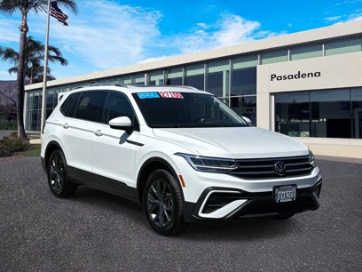 Certified 2022 Volkswagen Tiguan SE w/ Panoramic Sunroof Package
