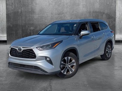 Used 2021 Toyota Highlander XLE