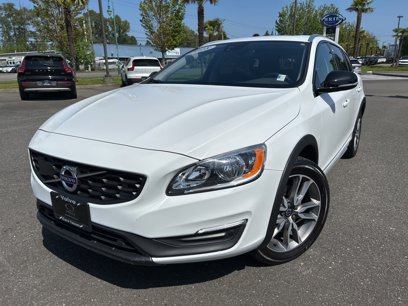 Used 2018 Volvo V60 T5 Cross Country w/ Convenience Package