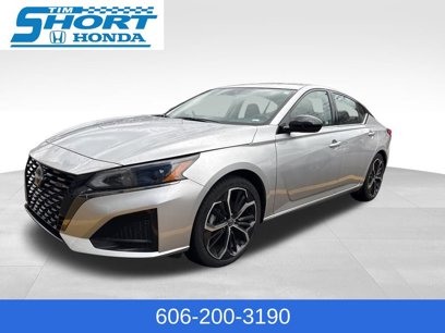 Used 2023 Nissan Altima 2.5 SR