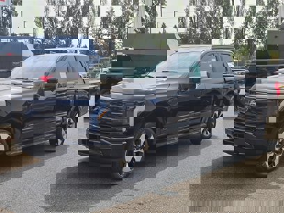 New 2025 Ford F150 Lightning Platinum