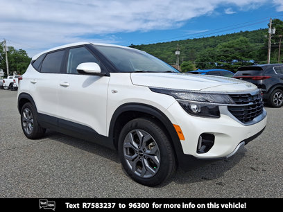 Used 2024 Kia Seltos LX