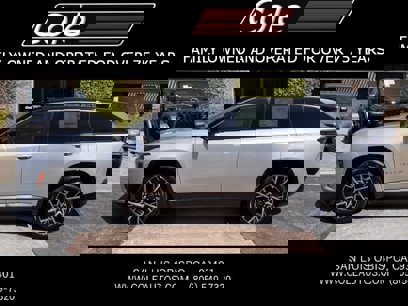 New 2025 Jeep Wagoneer Limited