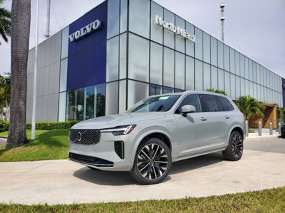 New 2025 Volvo XC90 T8 Ultra w/ Protection Package Premier
