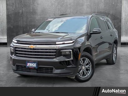 Used 2024 Chevrolet Traverse LT