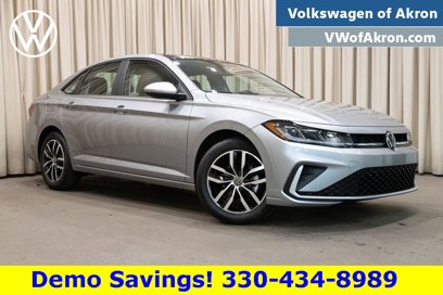 New 2025 Volkswagen Jetta SE