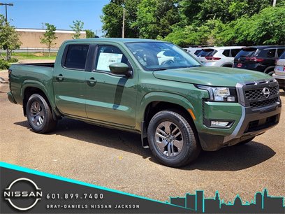 New 2025 Nissan Frontier SV w/ SV Convenience Package