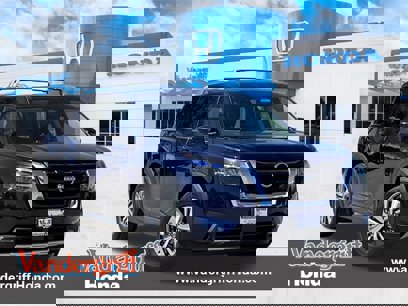 Used 2022 Nissan Pathfinder SL w/ Lighting Package (N92)