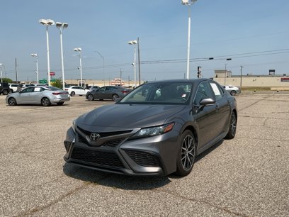 Used 2023 Toyota Camry SE