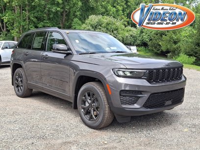 New 2025 Jeep Grand Cherokee Altitude