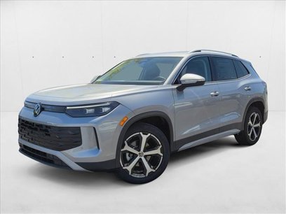 New 2025 Volkswagen Tiguan SE