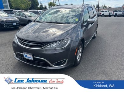 Used 2018 Chrysler Pacifica Limited w/ Advanced Safetytec Group