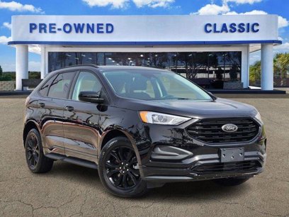 Used 2024 Ford Edge SE w/ Black Appearance Package