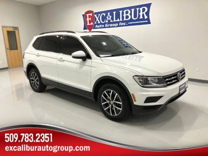 Used 2020 Volkswagen Tiguan SE w/ Panoramic Sunroof Package