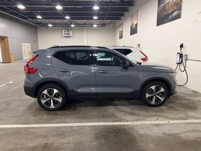 Certified 2023 Volvo XC40 B5 Plus w/ Protection Package Premier