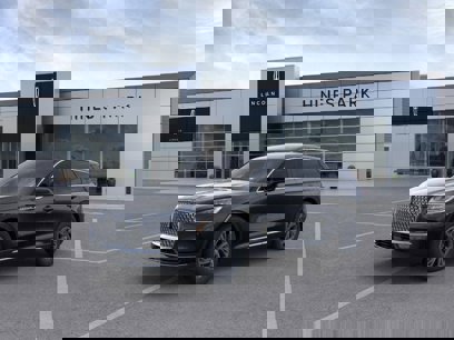 New 2025 Lincoln Corsair AWD w/ Equipment Group 101A