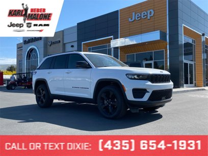 Used 2023 Jeep Grand Cherokee Altitude