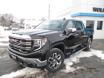 New 2025 GMC Sierra 1500 SLT