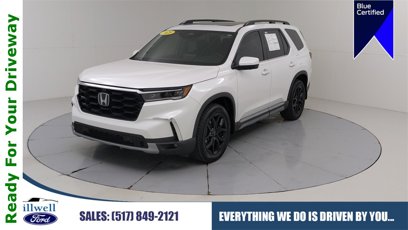 Used 2025 Honda Pilot Elite