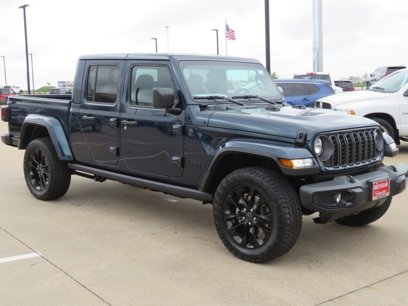 New 2025 Jeep Gladiator Sport