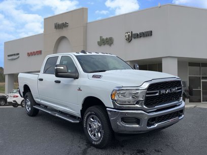 New 2024 RAM 2500 Tradesman w/ Chrome Appearance Group
