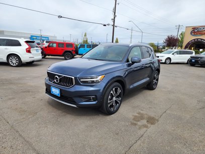 Used 2020 Volvo XC40 T5 Inscription w/ Protection Package